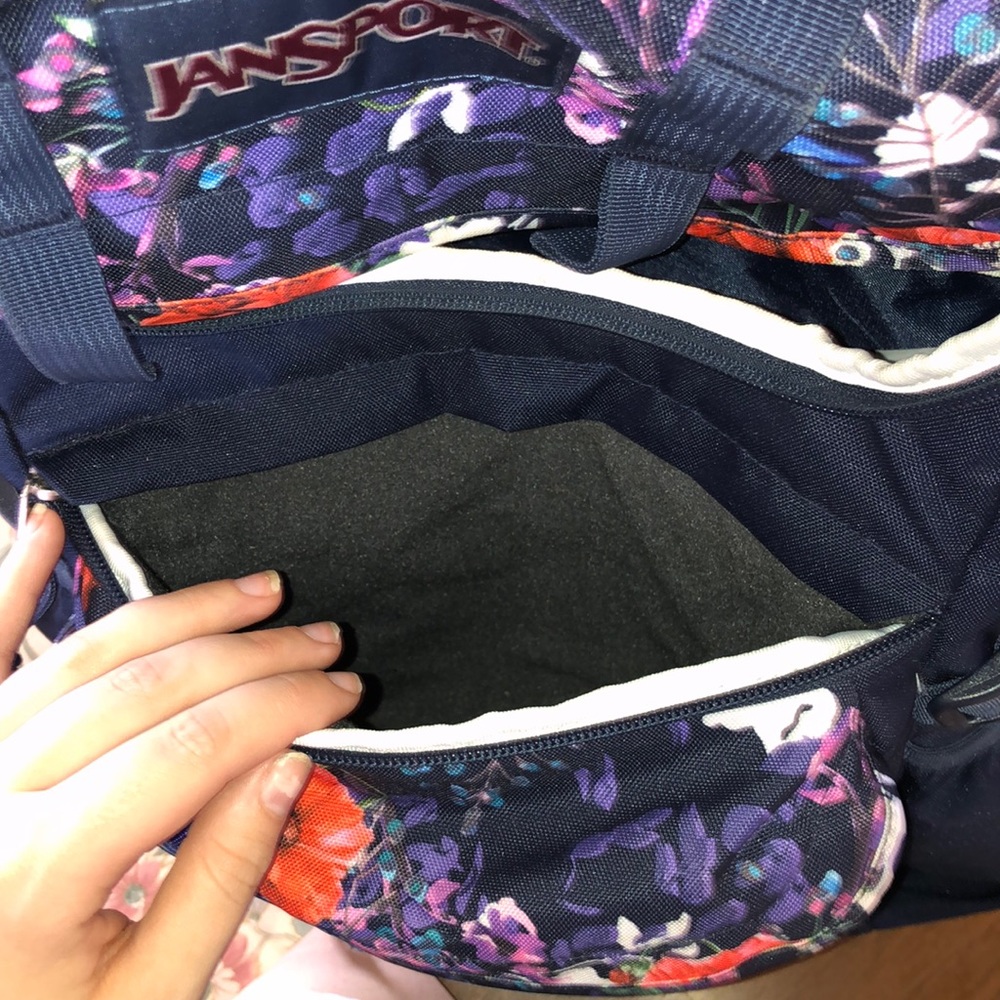 Backpack - Picture 3 of 5